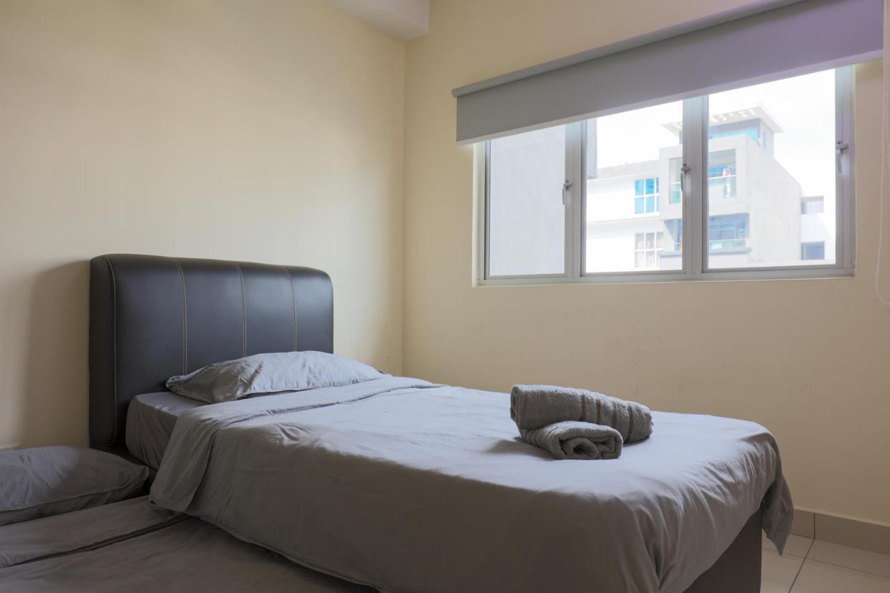 Cozy 2 Bedroom W Pool - 6 Pax - Kajang Buitenkant foto