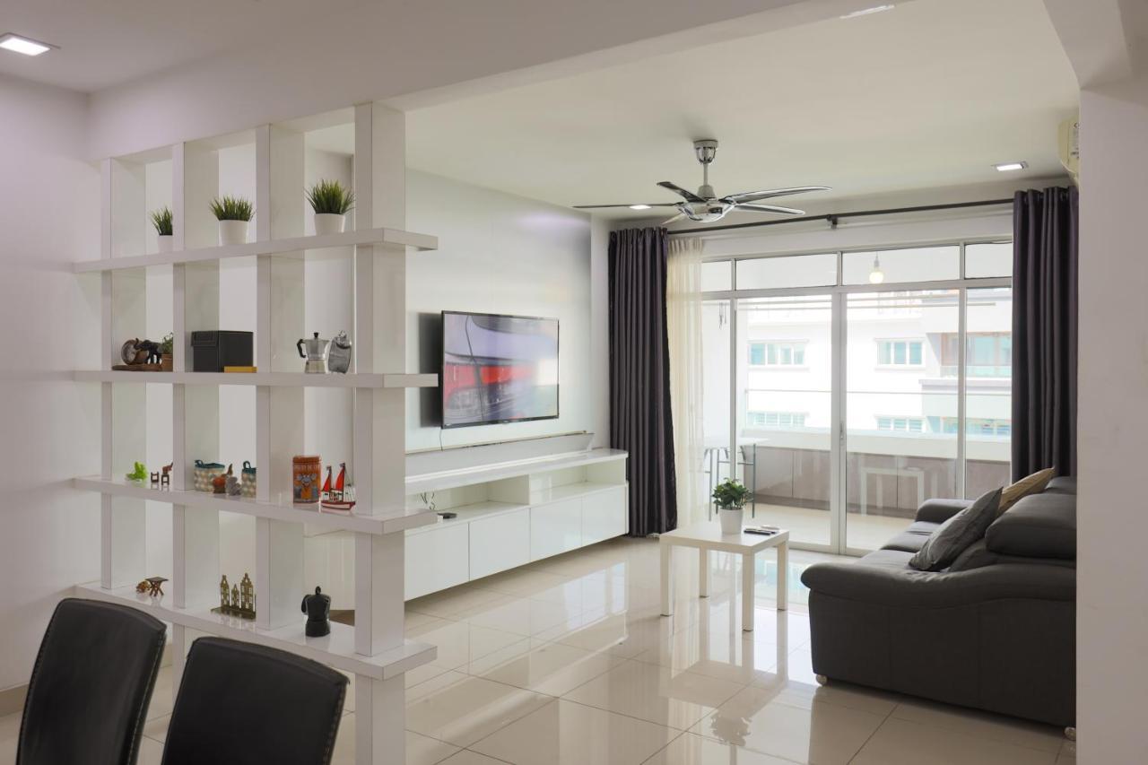 Cozy 2 Bedroom W Pool - 6 Pax - Kajang Buitenkant foto