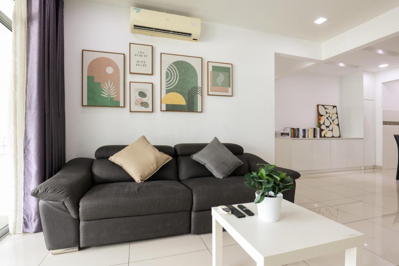 Cozy 2 Bedroom W Pool - 6 Pax - Kajang Buitenkant foto